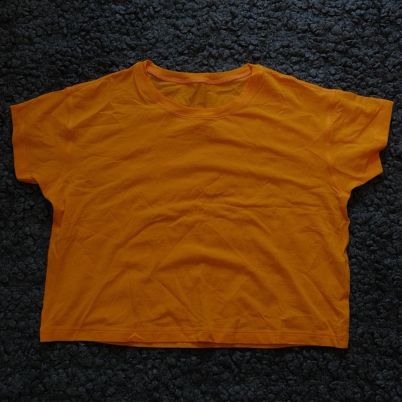 Lululemon Cates Tee - Picture 1 of 2